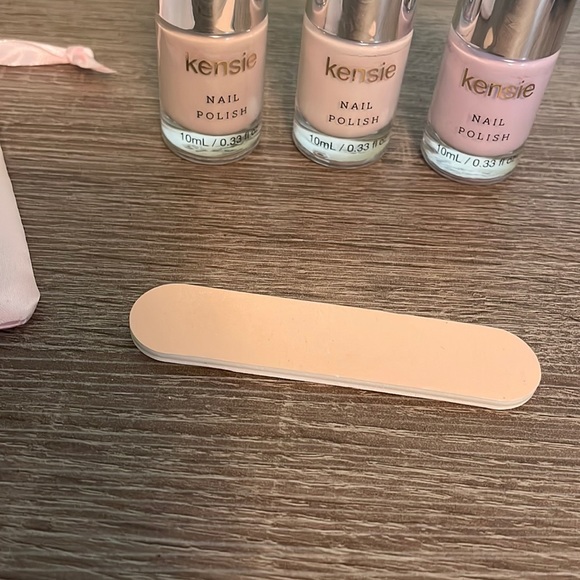 NWOT Kensie Nail Polish (3) + Accessories - Picture 3 of 3